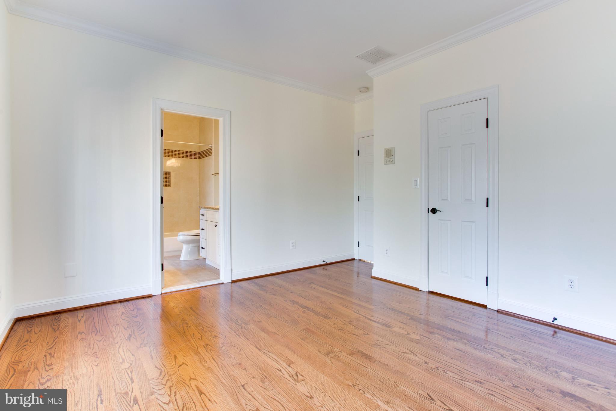 7332 Clifton Road Clifton, VA 20124 - Photo 40 of 76 Gallery Image 40