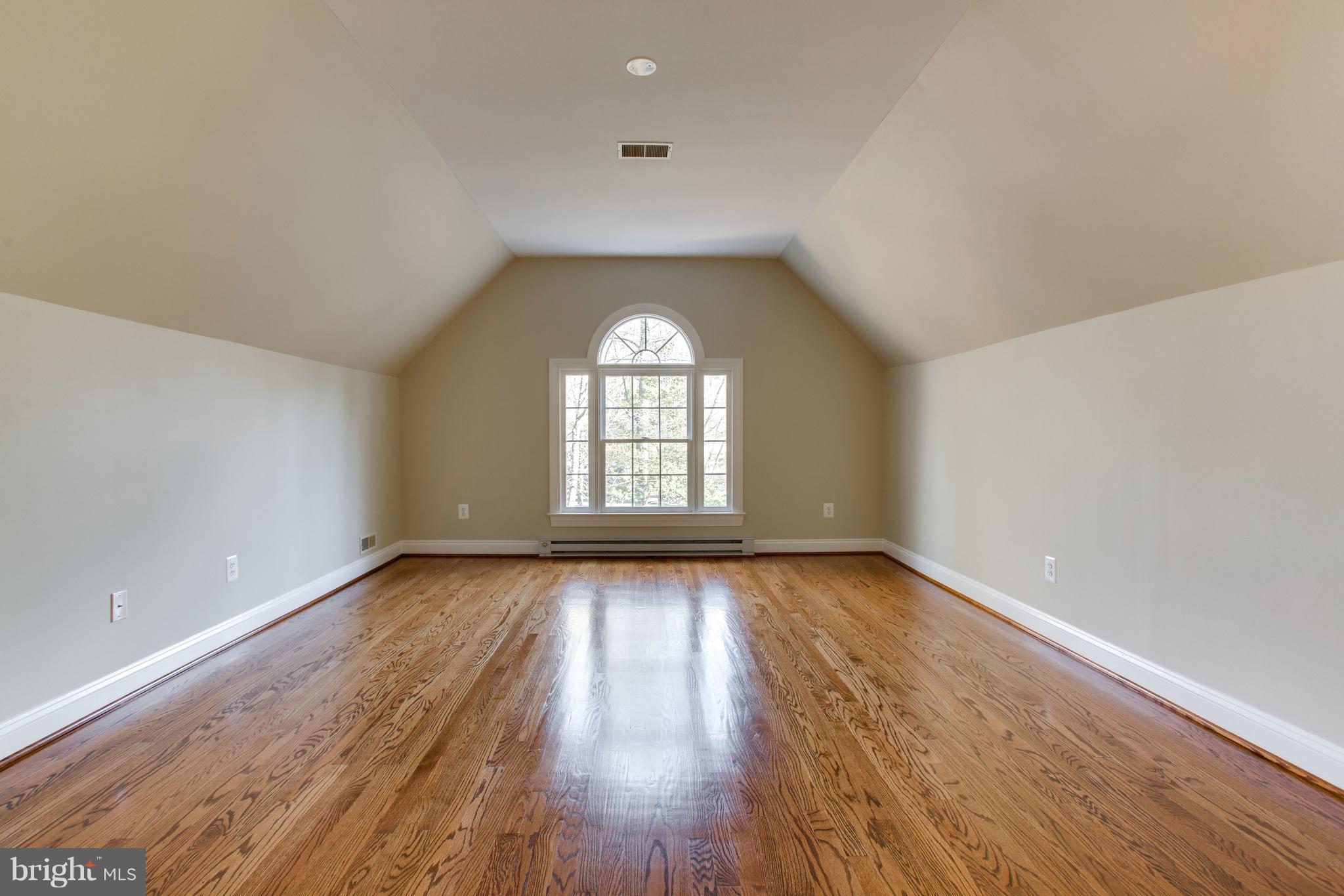 7332 Clifton Road Clifton, VA 20124 - Photo 48 of 76 Gallery Image 48