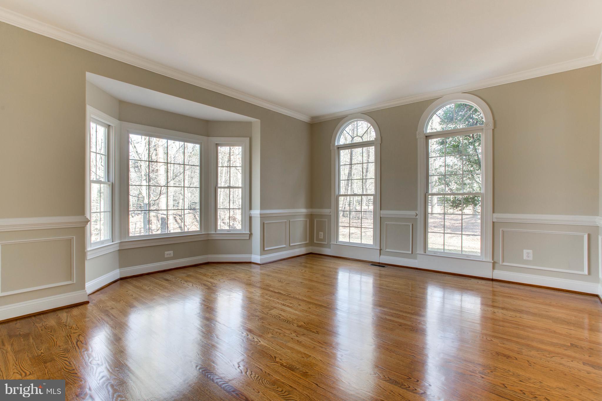 7332 Clifton Road Clifton, VA 20124 - Photo 8 of 76 Gallery Image 8