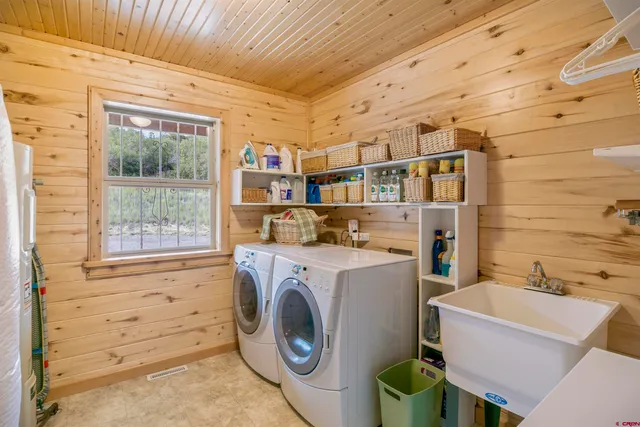 $1,330,000 | 1100 Soaring Eagle Court, Chromo, CO 81128