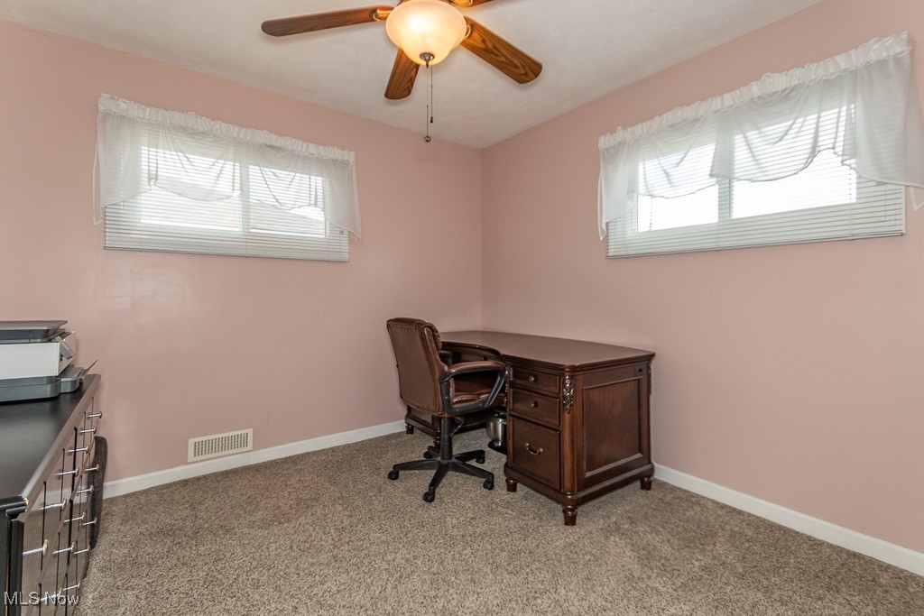 547 Dickerson Road Willowick, OH 44095 - Photo 17 of 38