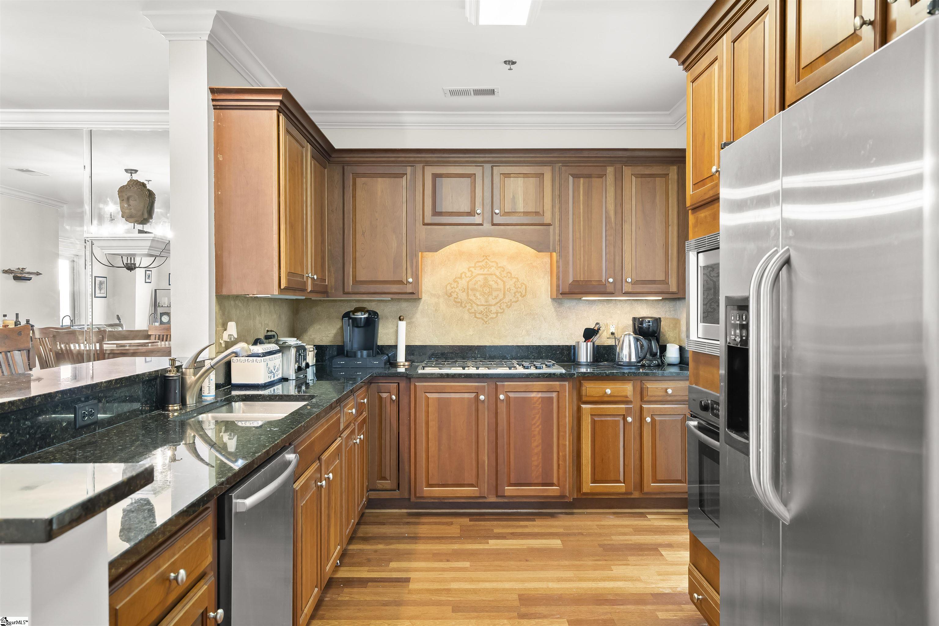 400 North Main Street, Unit 401 Greenville, SC 29601 - Photo 11 of 28