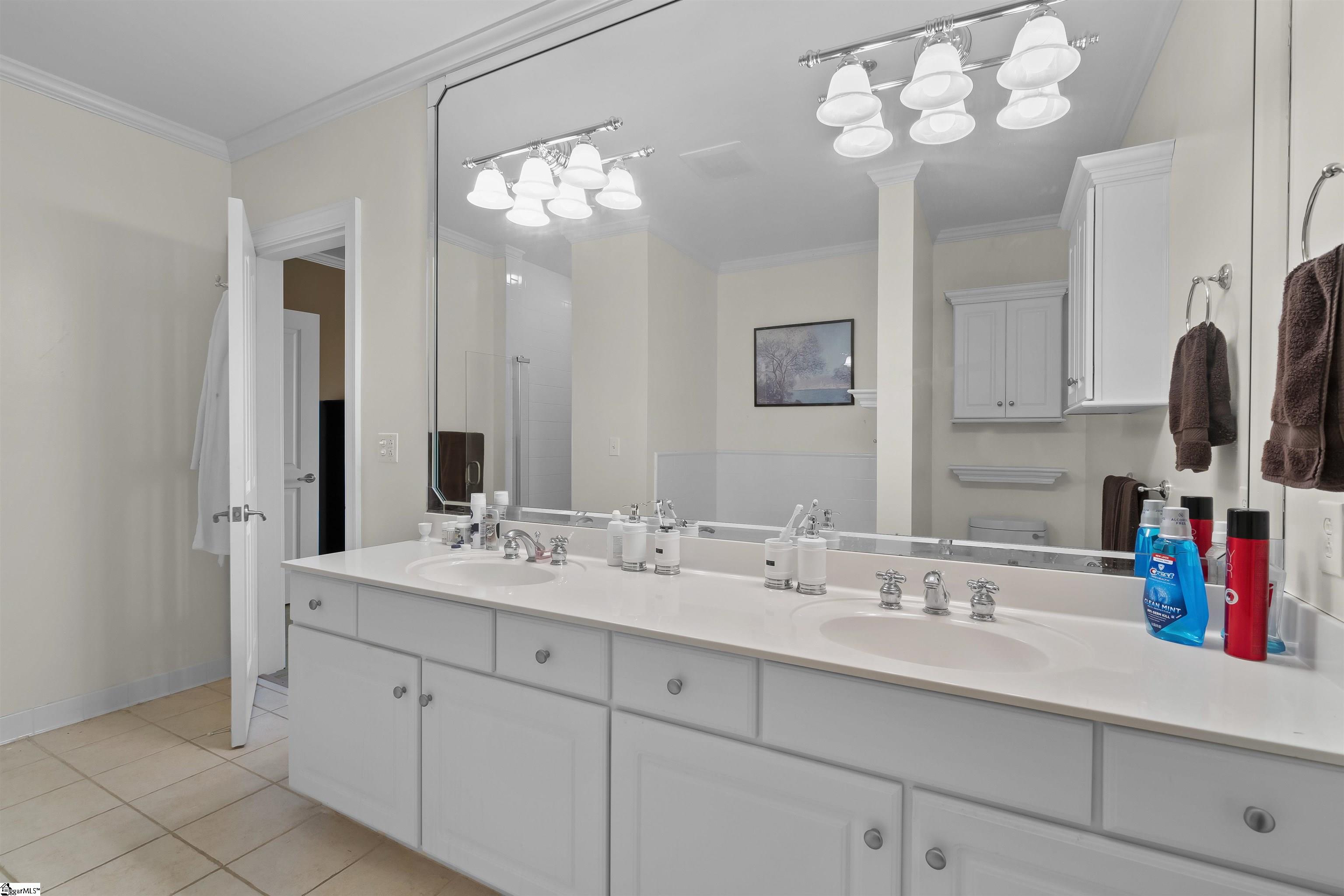 400 North Main Street, Unit 401 Greenville, SC 29601 - Photo 16 of 28