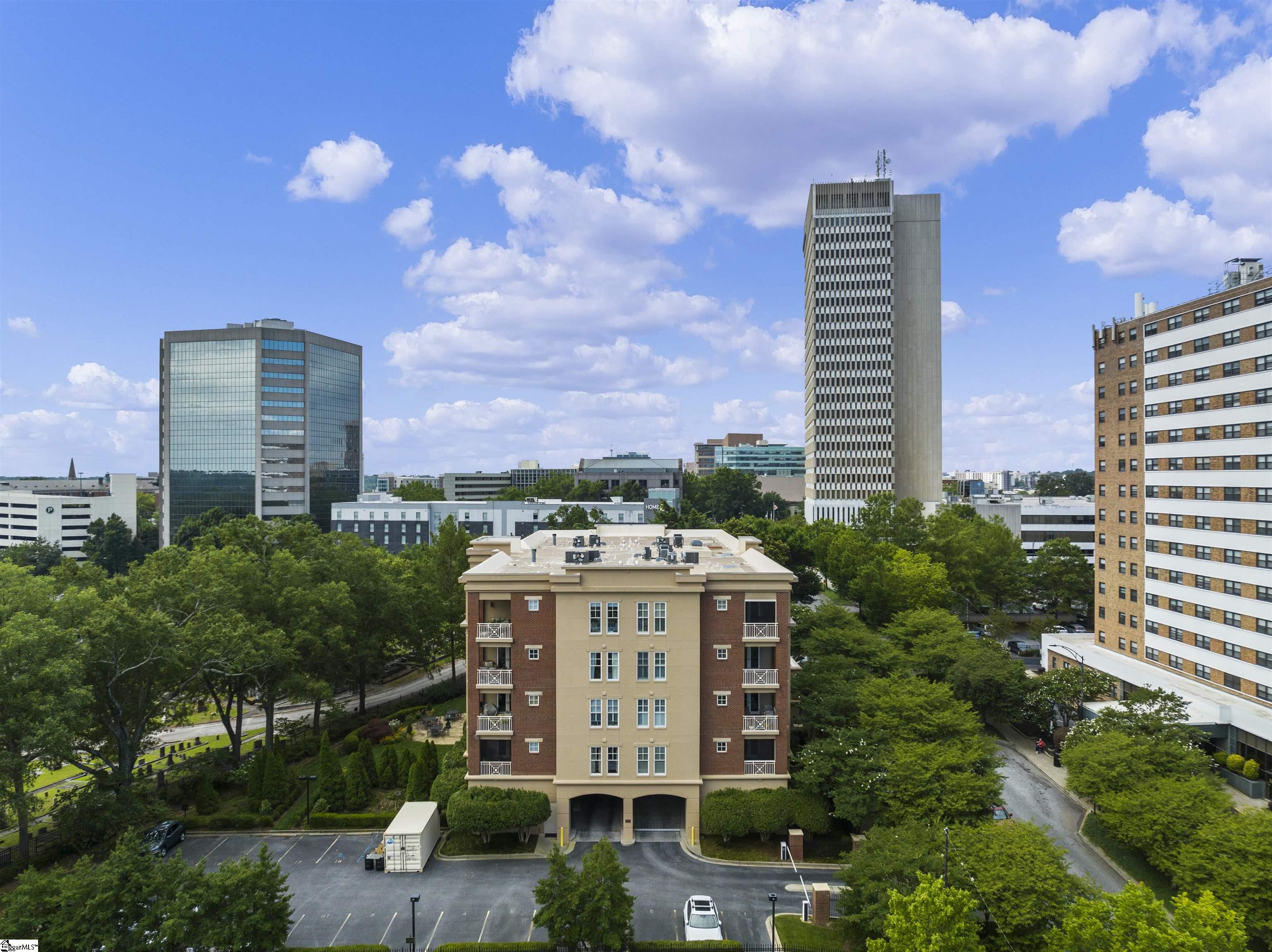 400 North Main Street, Unit 401 Greenville, SC 29601 - Photo 2 of 28