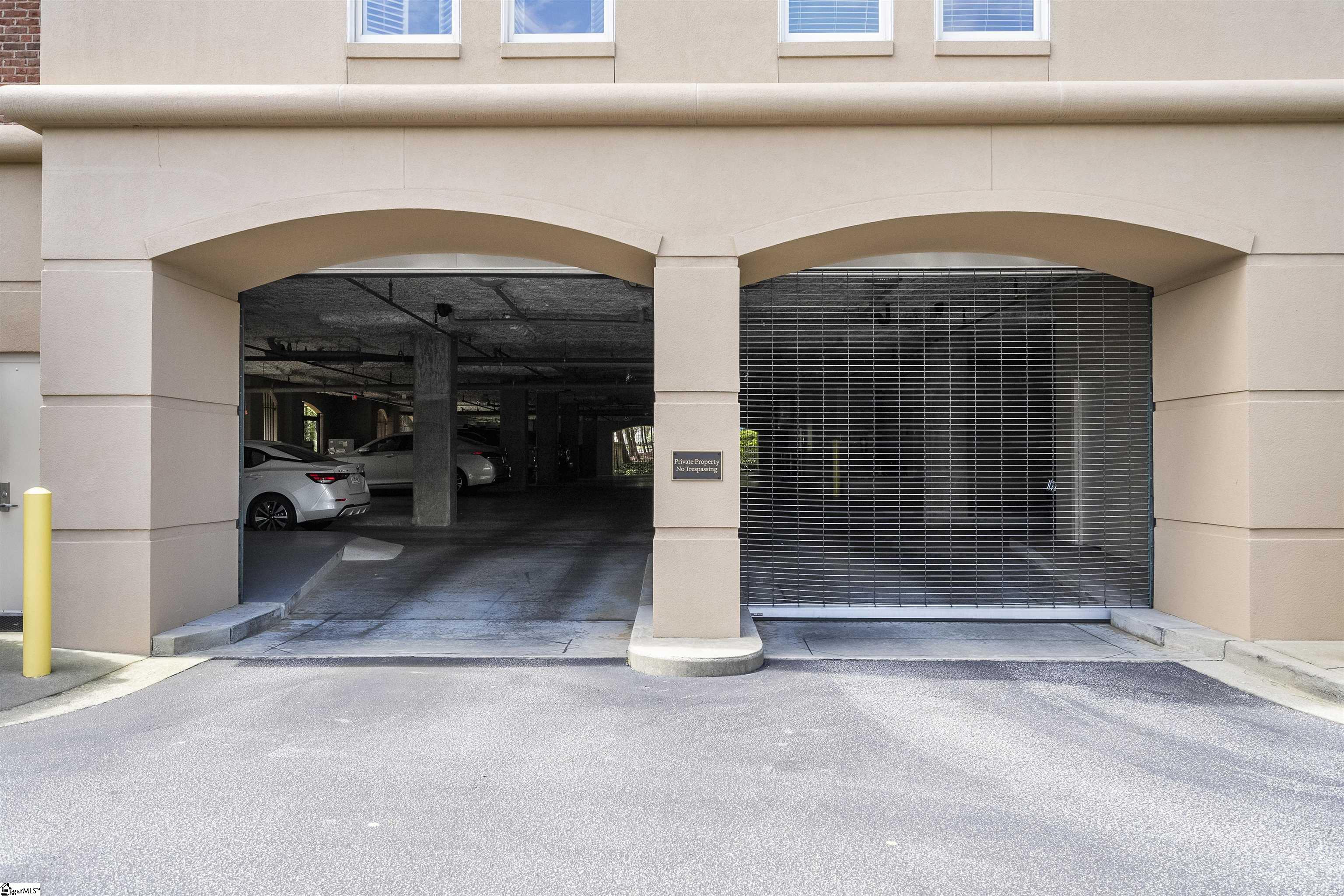 400 North Main Street, Unit 401 Greenville, SC 29601 - Photo 26 of 28