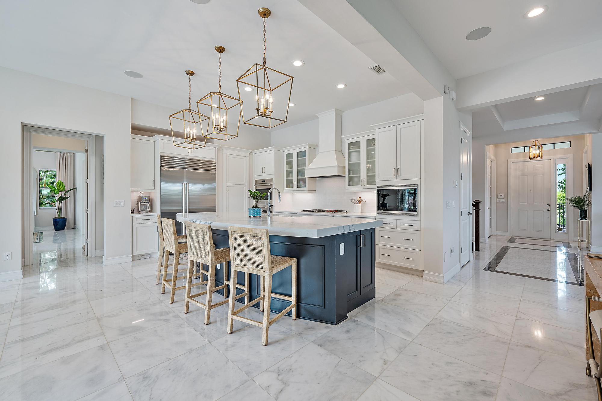 8164 Southeast Old Plantation Circle Jupiter, FL 33458 - Photo 21 of 60 Kitchen