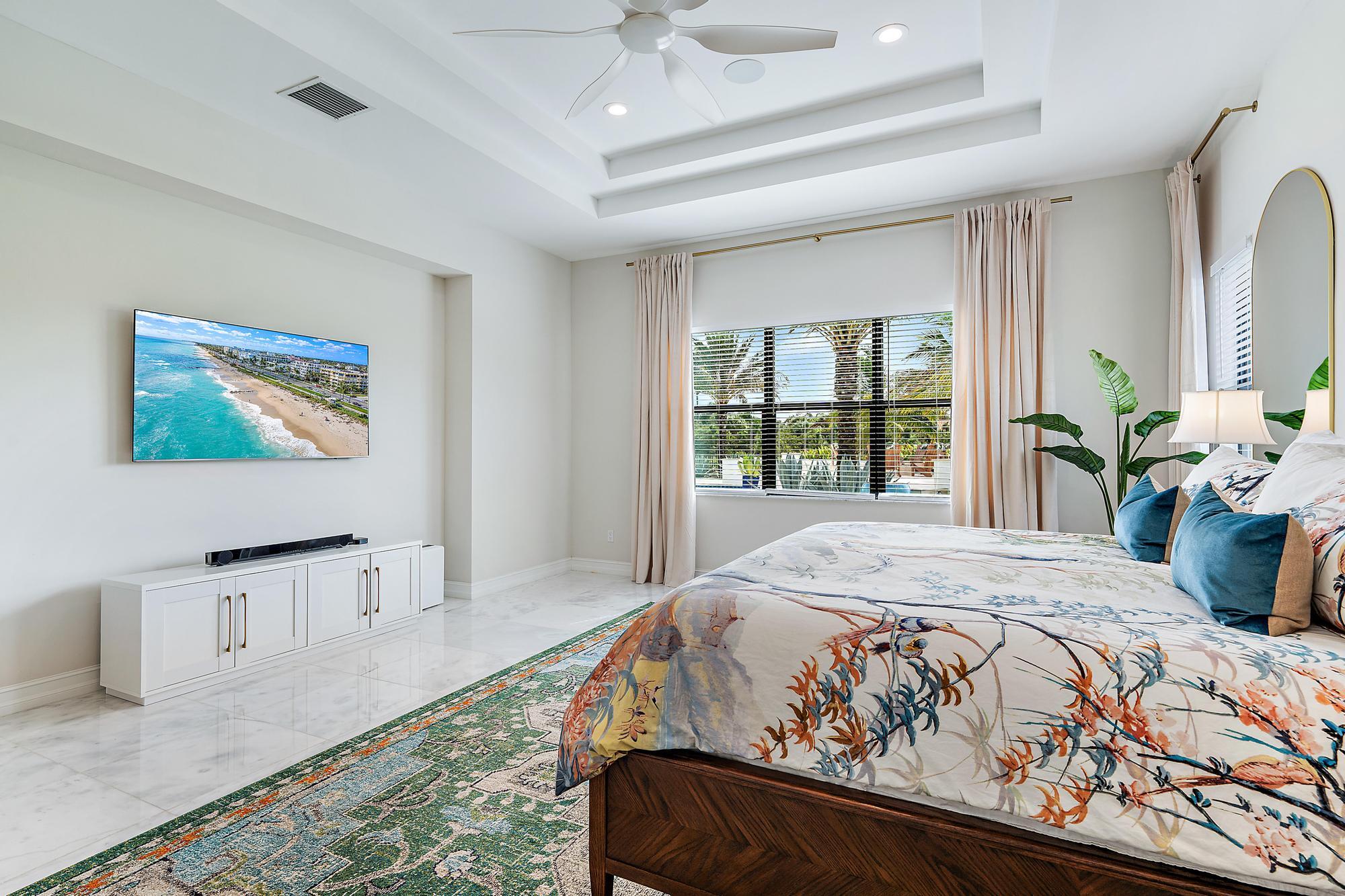 8164 Southeast Old Plantation Circle Jupiter, FL 33458 - Photo 26 of 60 Primary Bedroom