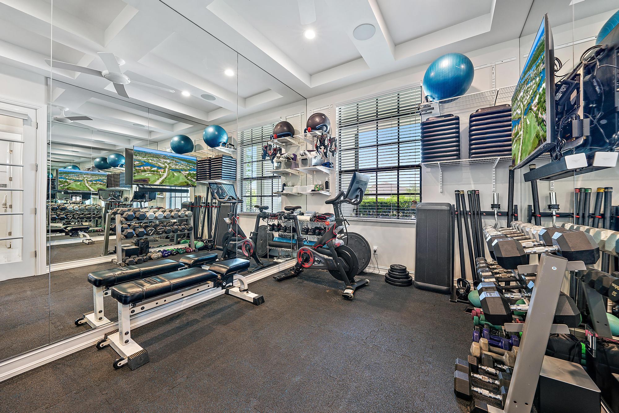8164 Southeast Old Plantation Circle Jupiter, FL 33458 - Photo 38 of 60 Home Gym