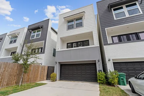 $475,000 | 4862 Brinkman Street, Houston, TX 77018