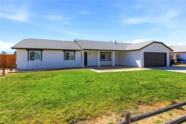 $449,900 | 22557 Ojai Road, Apple Valley, CA 92308