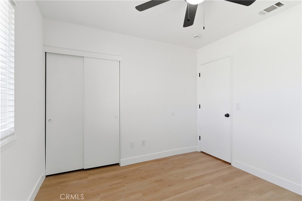 22557 Ojai Road Apple Valley, CA 92308 - Photo 28 of 57 a view of an empty room