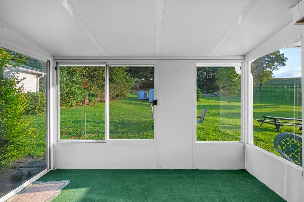 631 North Sandbranch Road Mount Hope, WV 25880 - Photo 27 of 47 Gallery Image 27