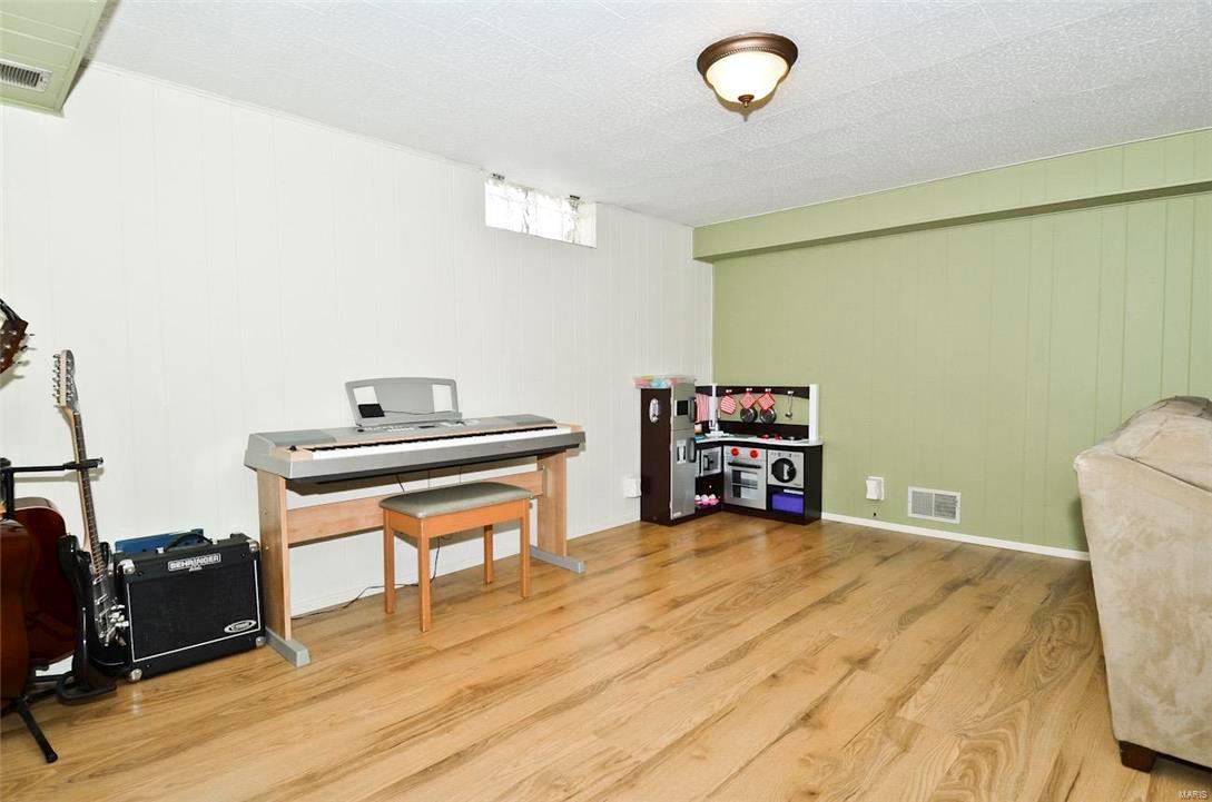 718 Ruprecht Avenue St. Louis, MO 63125 - Photo 22 of 33