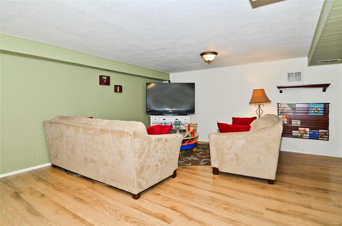 718 Ruprecht Avenue St. Louis, MO 63125 - Photo 23 of 33