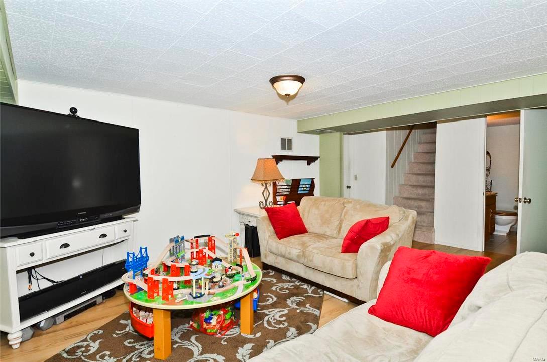 718 Ruprecht Avenue St. Louis, MO 63125 - Photo 24 of 33