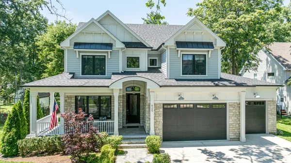 $2,000,000 | 625 North Loomis Street, Naperville, IL 60563