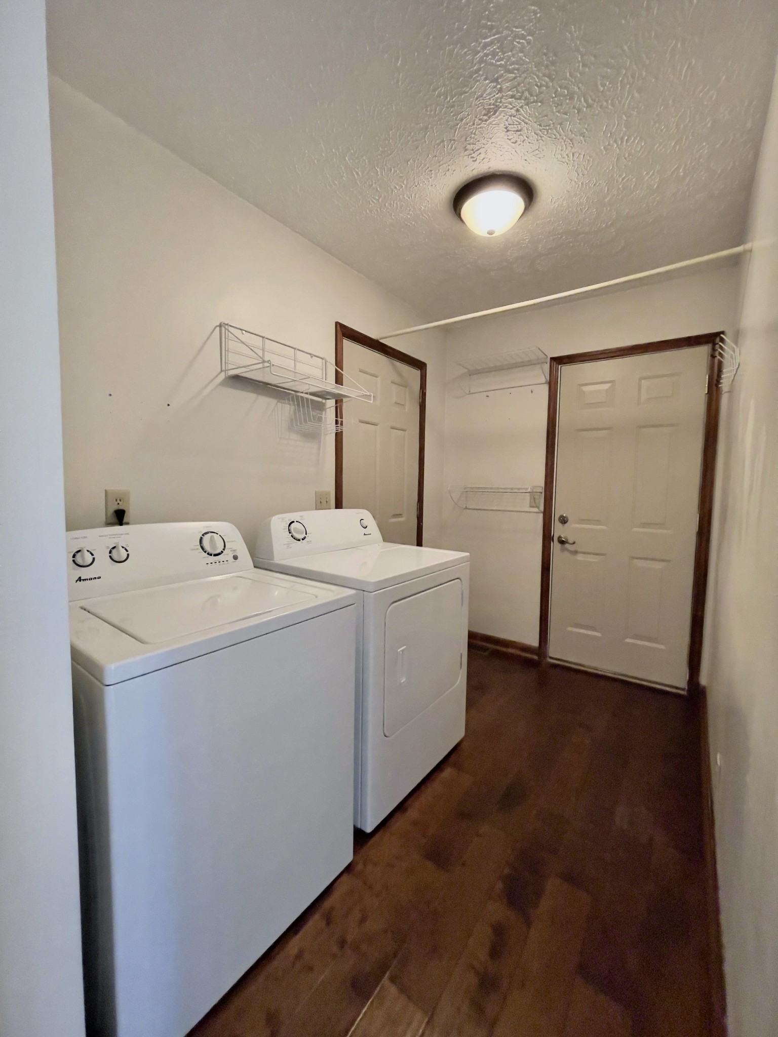 2911 New Hope Road Hendersonville, TN 37075 - Photo 20 of 27 a utility room with dryer and washer