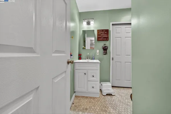 $615,000 | 229 Lake Avenue, Rodeo, CA 94572