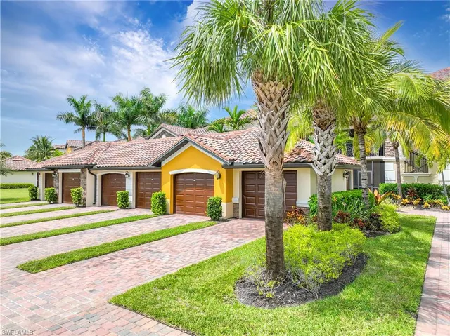 $549,000 | 9517 Avellino Way, Unit 2215, Naples, FL 34113