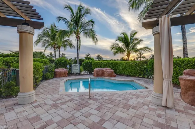 $549,000 | 9517 Avellino Way, Unit 2215, Naples, FL 34113