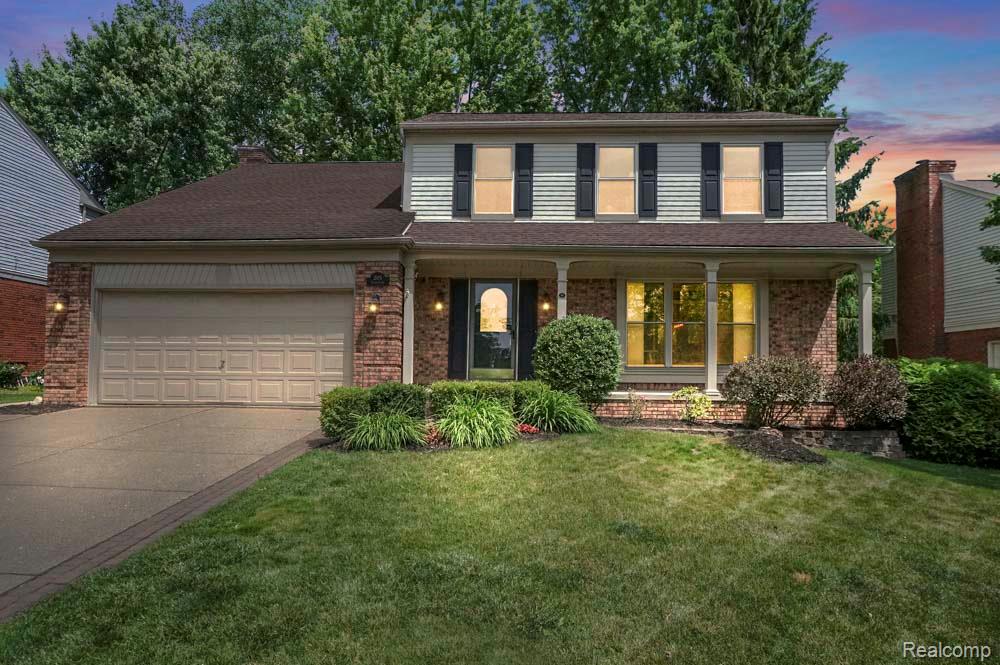 205 Saxon Court Rochester, MI 48307 - Photo 1 of 32