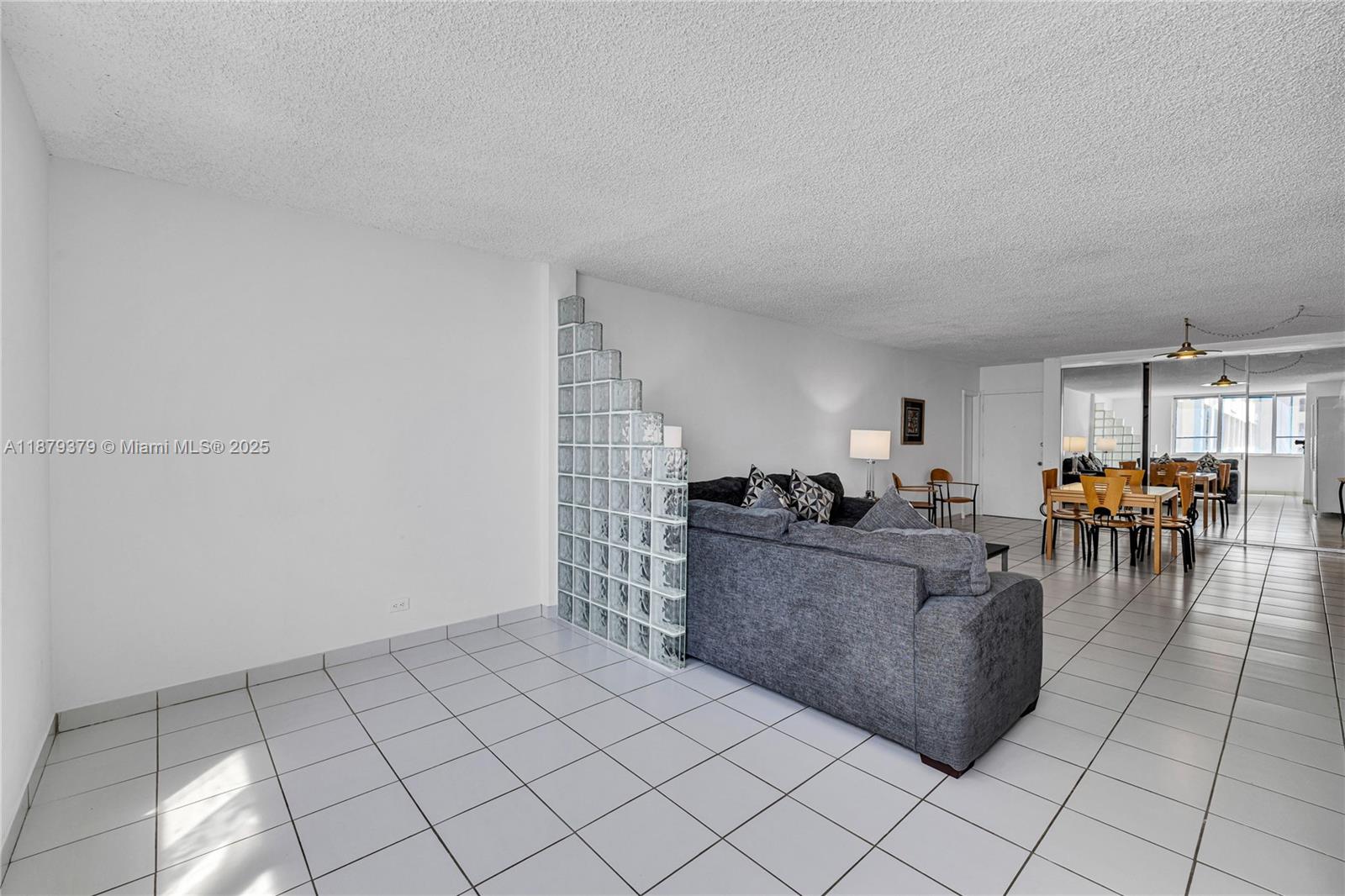 5005 Collins Avenue, Unit 616 Miami Beach, FL 33140 - Photo 17 of 51