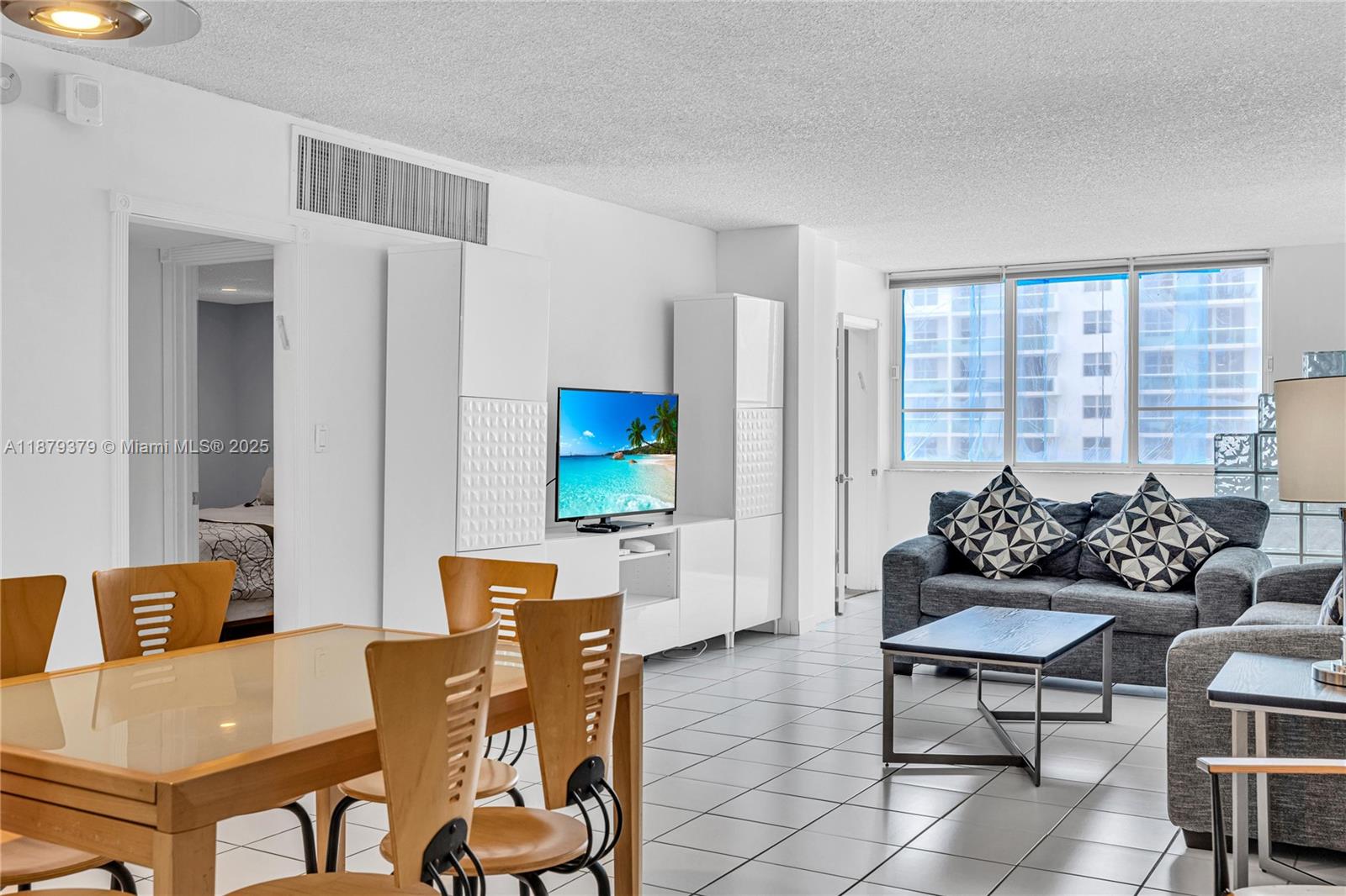 5005 Collins Avenue, Unit 616 Miami Beach, FL 33140 - Photo 27 of 51