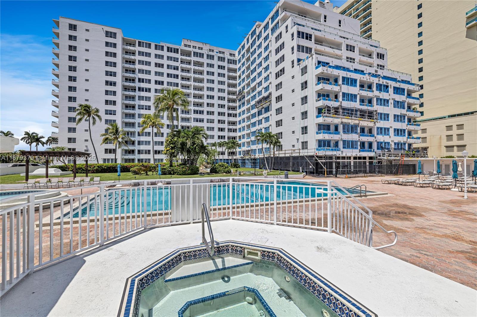 5005 Collins Avenue, Unit 616 Miami Beach, FL 33140 - Photo 40 of 51