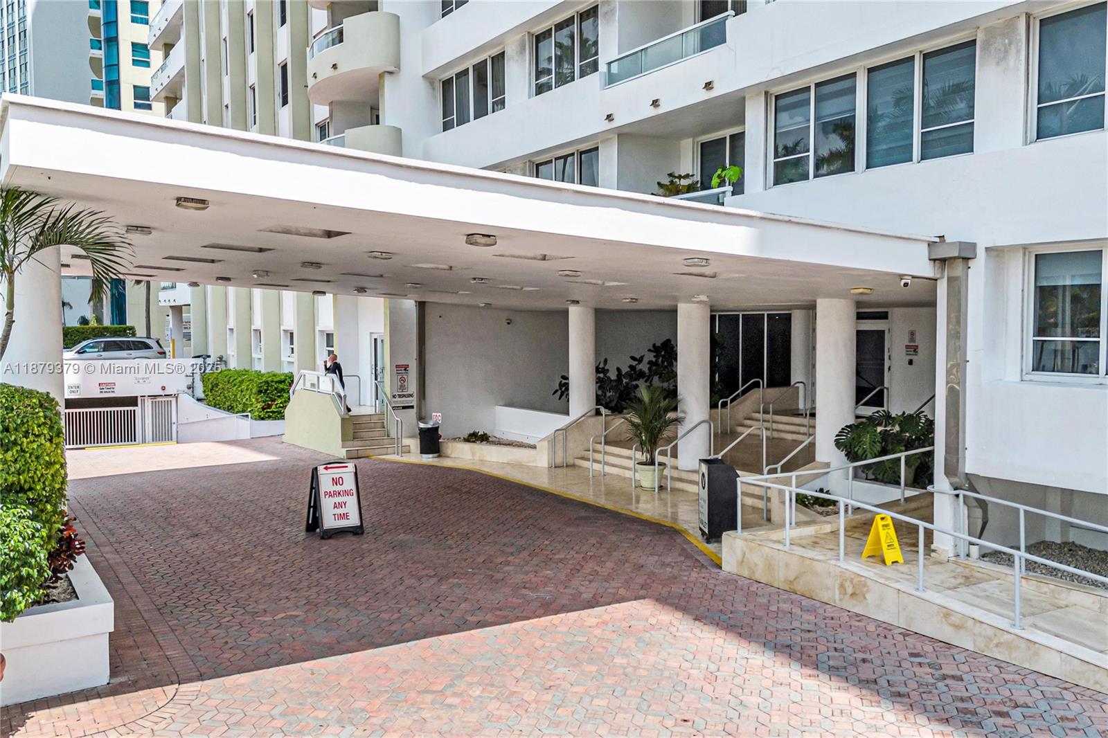 5005 Collins Avenue, Unit 616 Miami Beach, FL 33140 - Photo 42 of 51