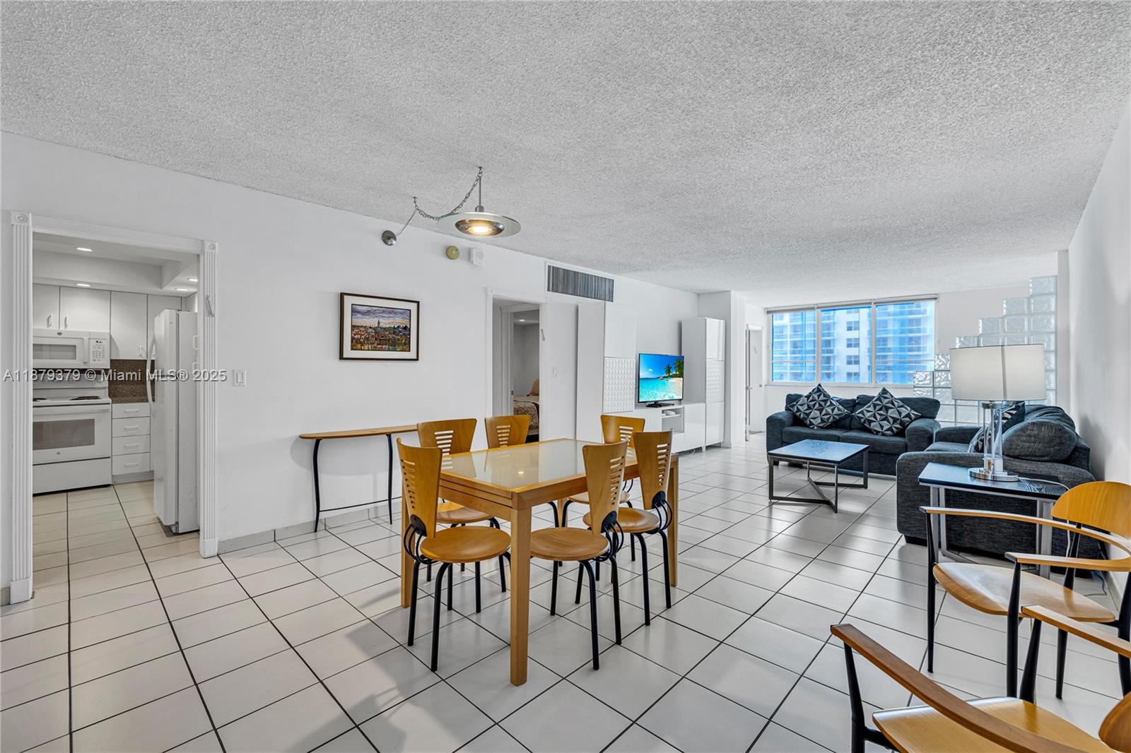 5005 Collins Avenue, Unit 616 Miami Beach, FL 33140 - Photo 5 of 51