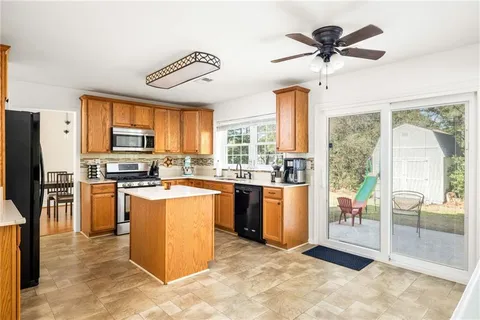 $320,000 | 3384 Southern Oaks Court, Decatur, GA 30034