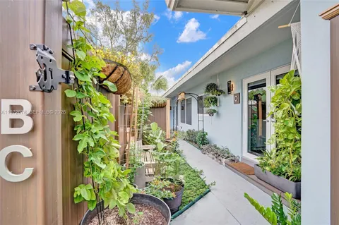 $1,590,000 | 1236 Northeast 18th Avenue, Fort Lauderdale, FL 33304