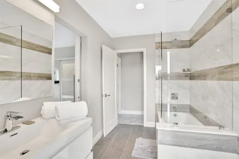 $1,590,000 | 1236 Northeast 18th Avenue, Fort Lauderdale, FL 33304