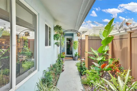 $1,590,000 | 1236 Northeast 18th Avenue, Fort Lauderdale, FL 33304