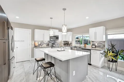 $1,590,000 | 1236 Northeast 18th Avenue, Fort Lauderdale, FL 33304