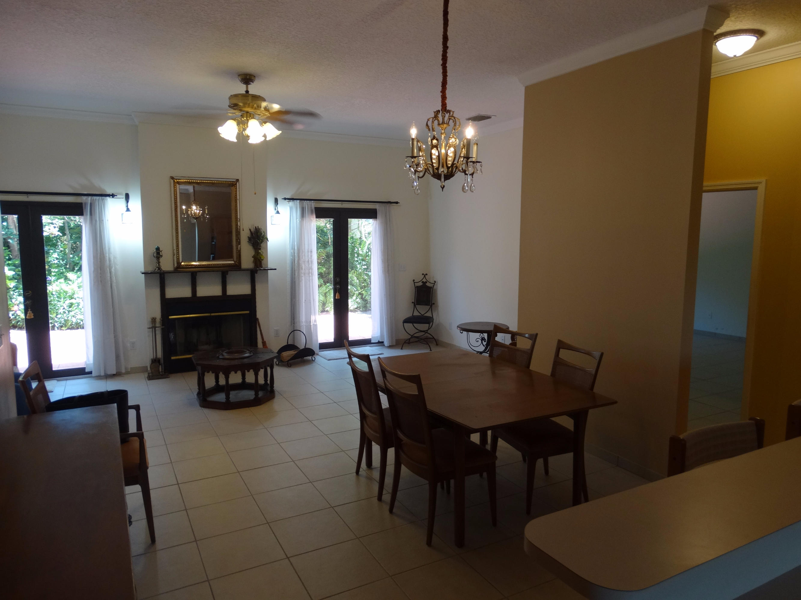 490 Neptune Road Juno Beach, FL 33408 - Photo 6 of 22 Dining living