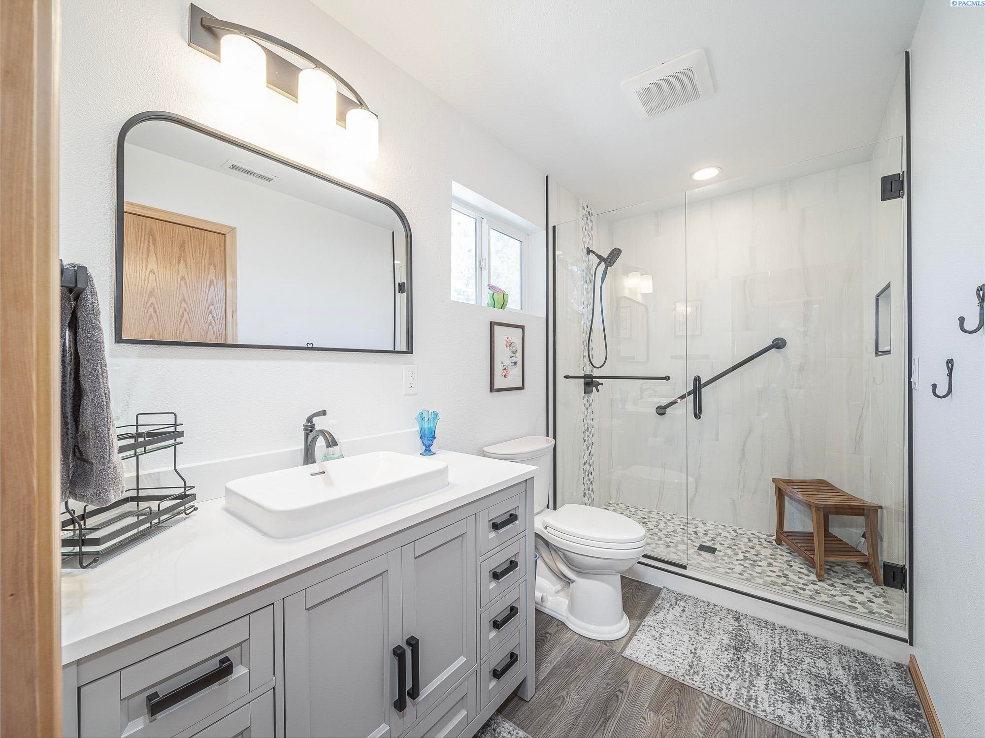 9505 Sturgis Road Pasco, WA 99301 - Photo 12 of 48 Gallery Image 12
