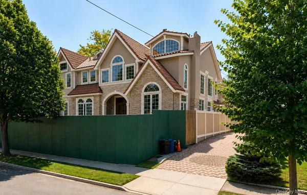 $1,500,000 | 172-28 83rd Avenue | Jamaica Hillcrest