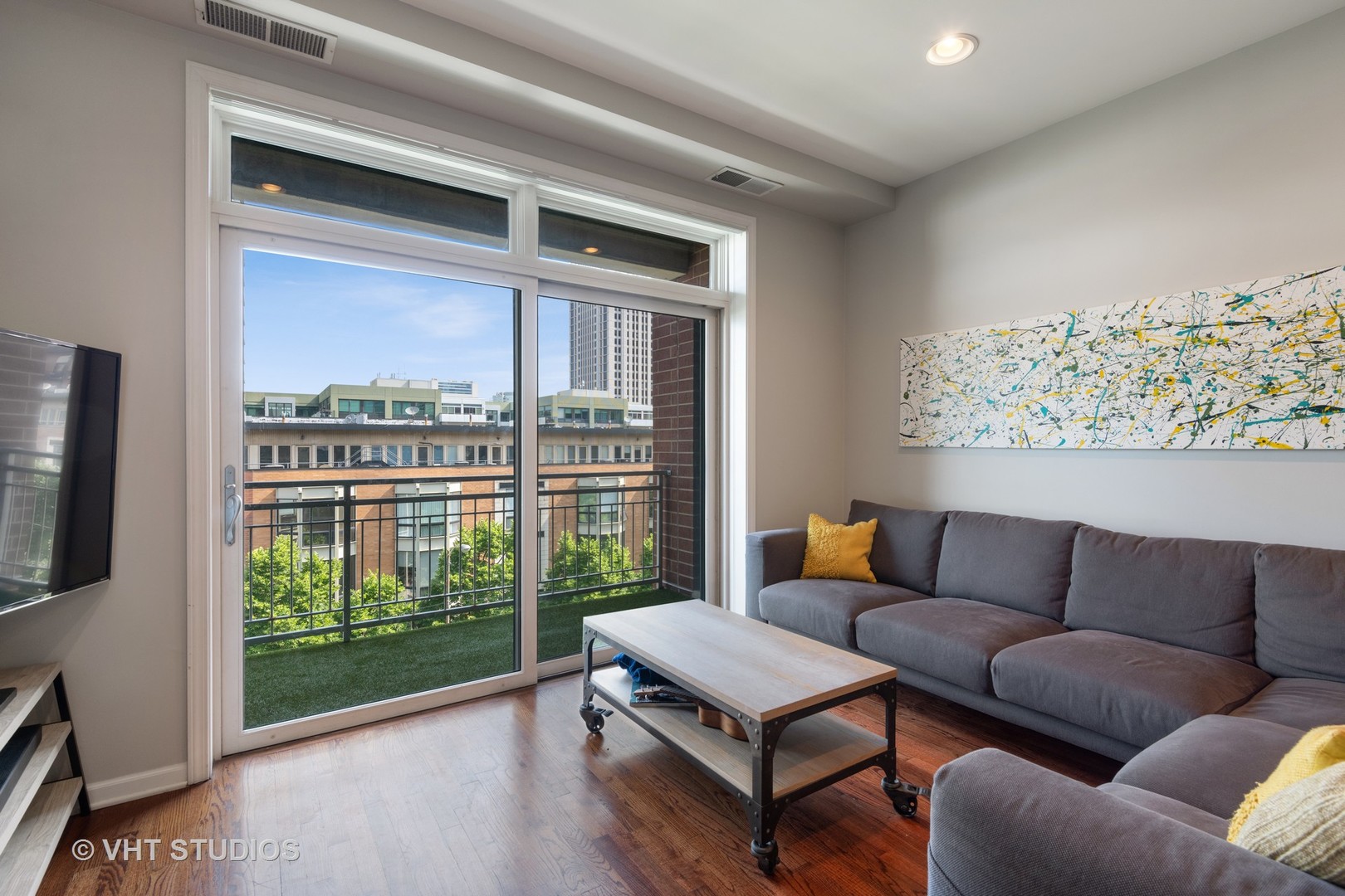 657 West Fulton Street, Unit 509 Chicago, IL 60661 - Photo 2 of 13