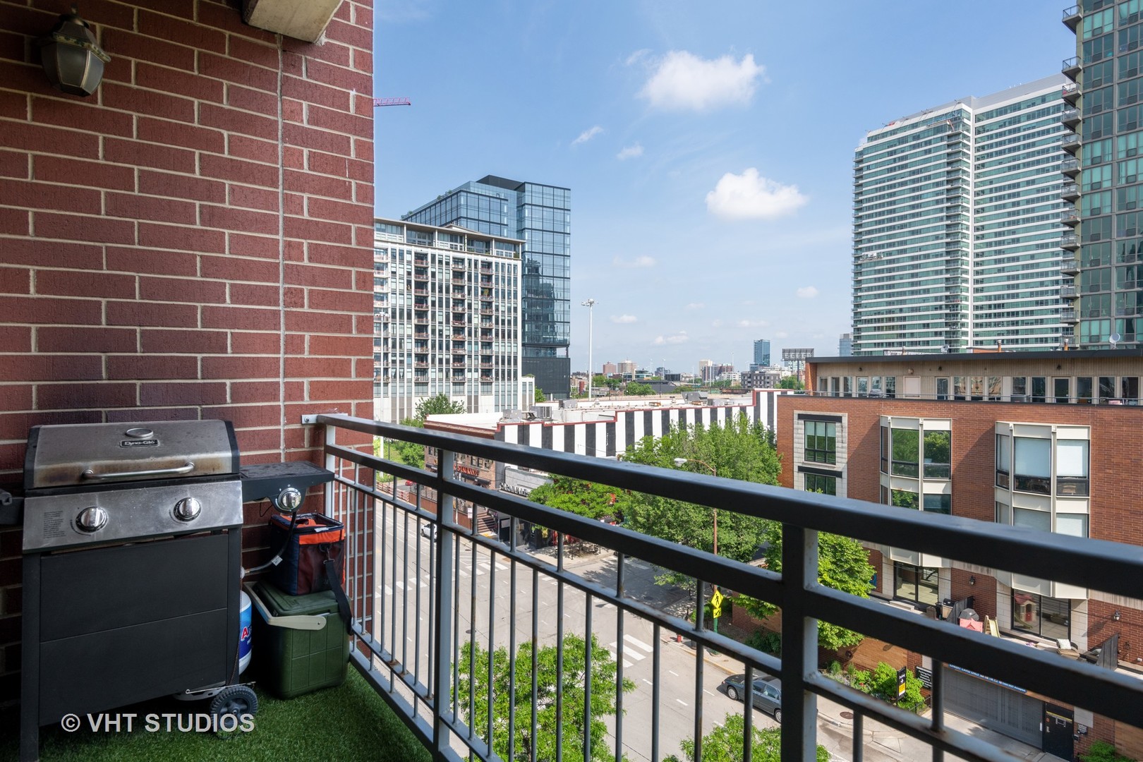 657 West Fulton Street, Unit 509 Chicago, IL 60661 - Photo 11 of 13