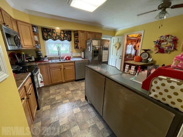 272 Vista Road Bluefield, WV 24701 - Photo 12 of 21 Gallery Image 12