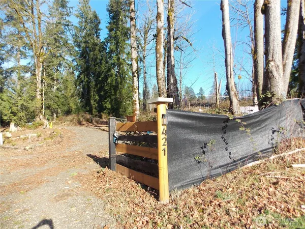 $137,444 | 421 Young Road, Mossyrock, WA 98564