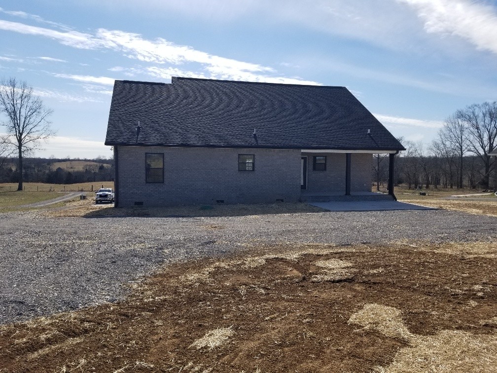 860 Armstrong Road Castalian Springs, TN 37031 - Photo 4 of 23 Gallery Image 4