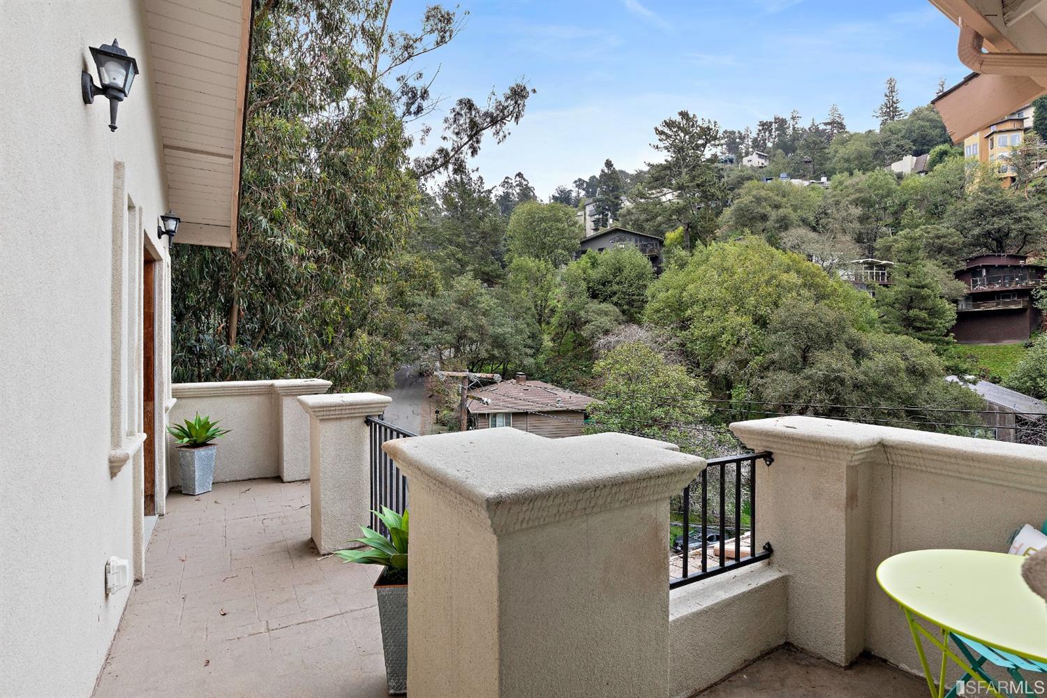 6700 Moore Drive Oakland, CA 94611 - Photo 29 of 44