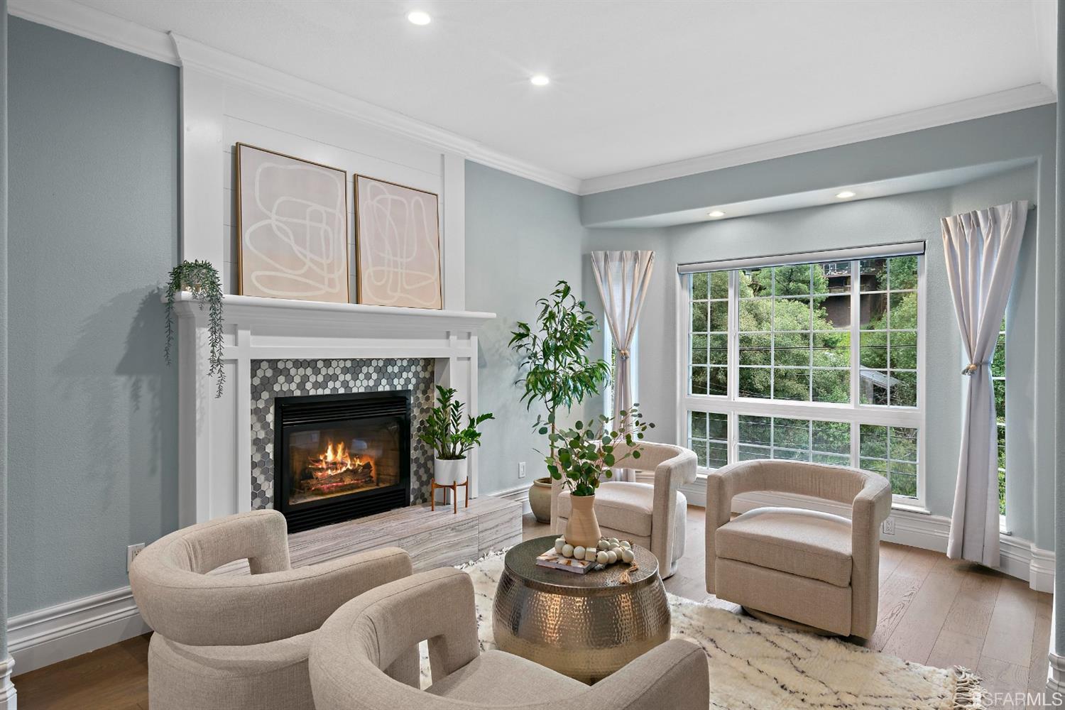 6700 Moore Drive Oakland, CA 94611 - Photo 10 of 44