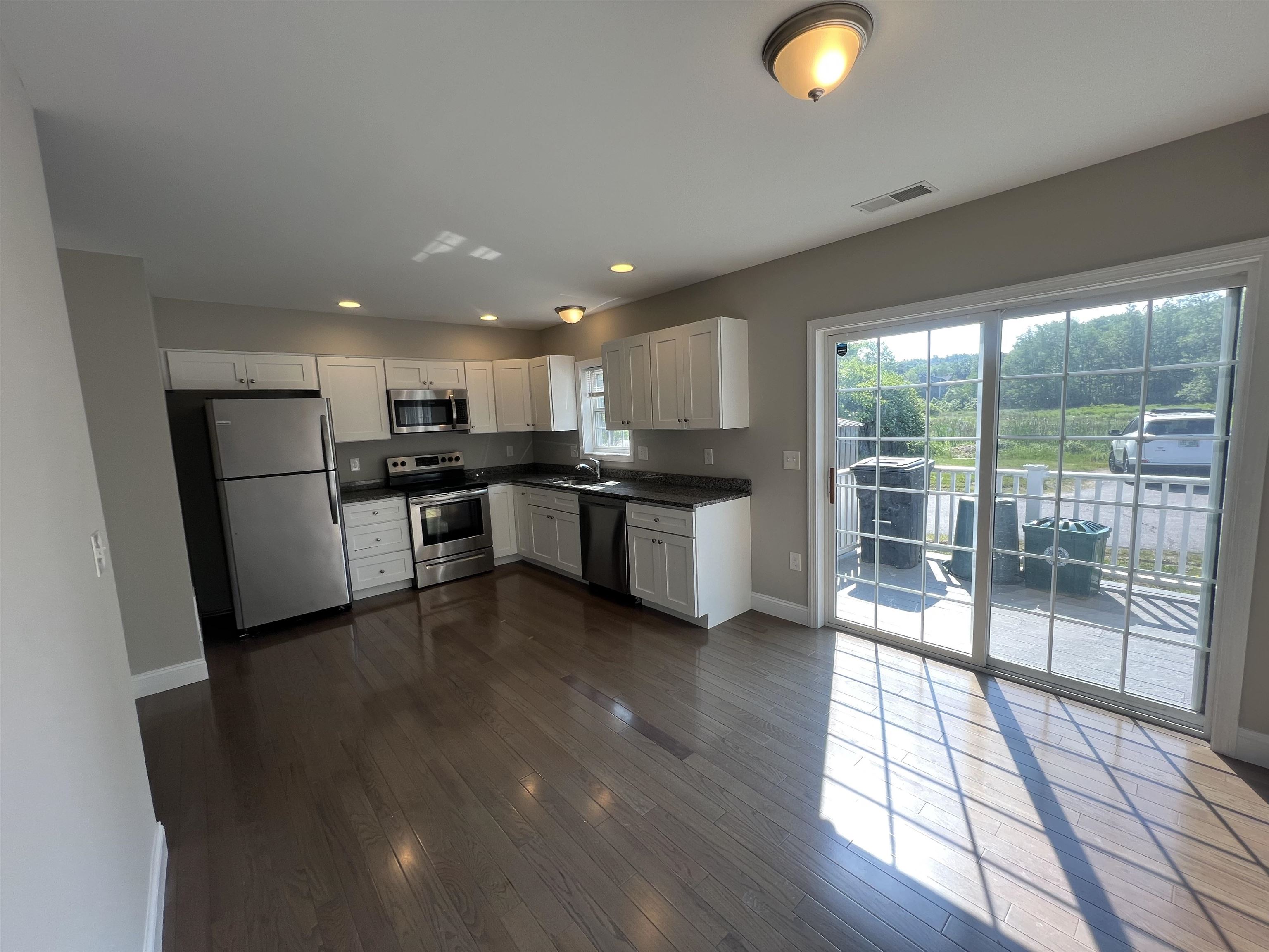 72 Durham Road Dover, NH 03820 - Photo 2 of 28