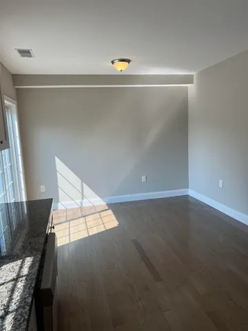 $2,900 | 72 Durham Road, Dover, NH 03820