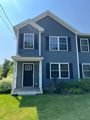 $2,900 | 72 Durham Road, Dover, NH 03820