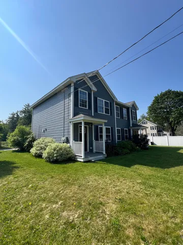 $2,900 | 72 Durham Road, Dover, NH 03820