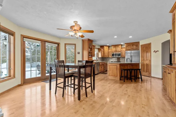 $524,900 | 1827 Orchard Blossom Drive, Appleton, WI 54915